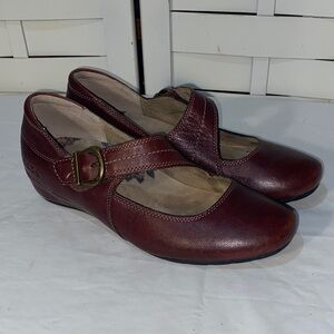 Taos Banter Women's Brown Leather Mary Jane Shoes Size 7